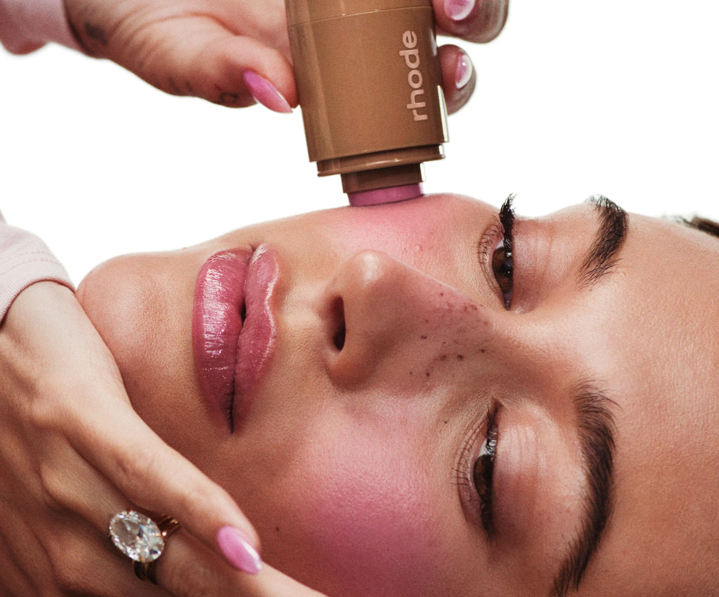 Rhode Pocket Blush – the must-have item for every girl!